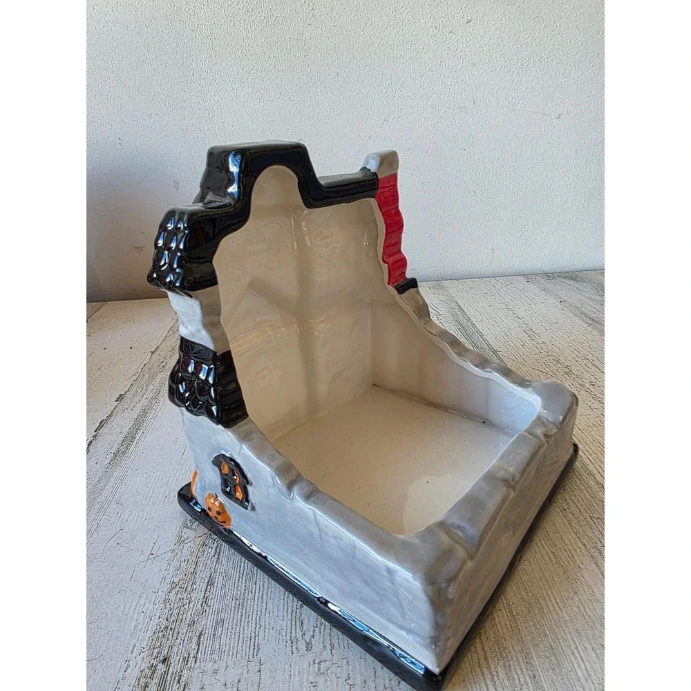 Yankee haunted House spooky candle luminary holder ceramic Halloween decor
